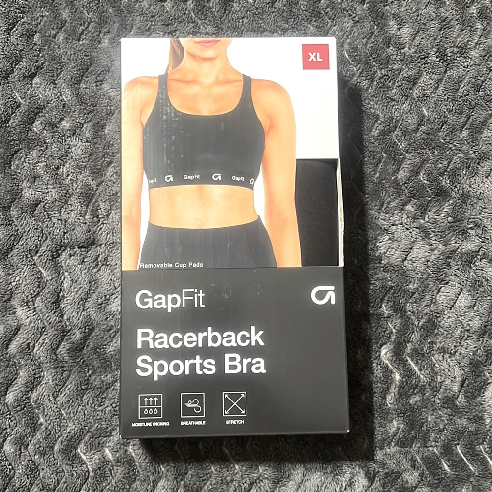 NWT GAPFIT RACERBACK SPORTS BRA